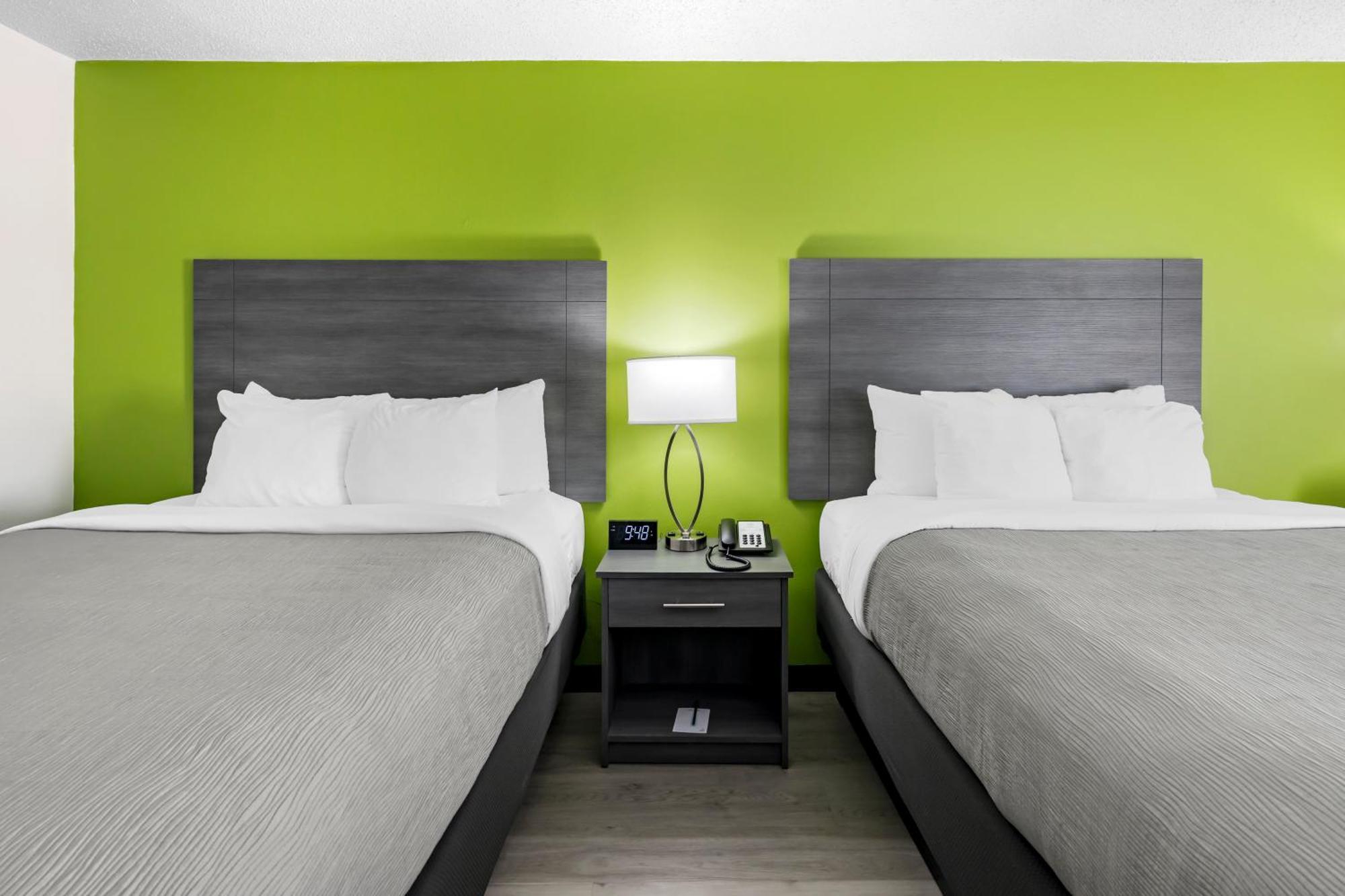 Quality Inn Clarksville - Exit 11 Bagian luar foto