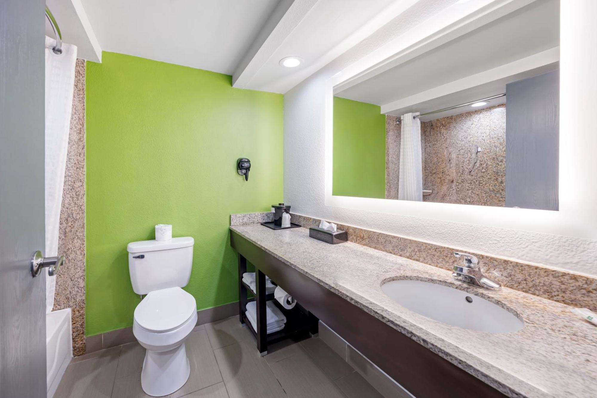 Quality Inn Clarksville - Exit 11 Bagian luar foto