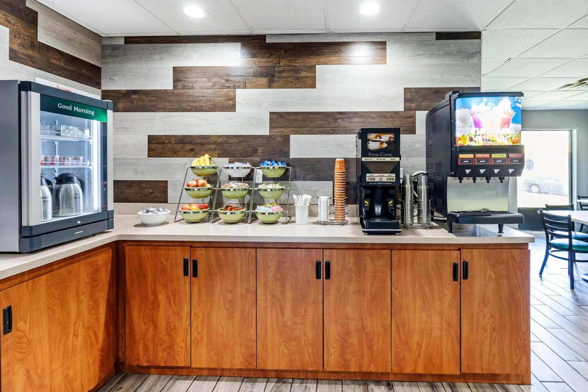 Quality Inn Clarksville - Exit 11 Bagian luar foto