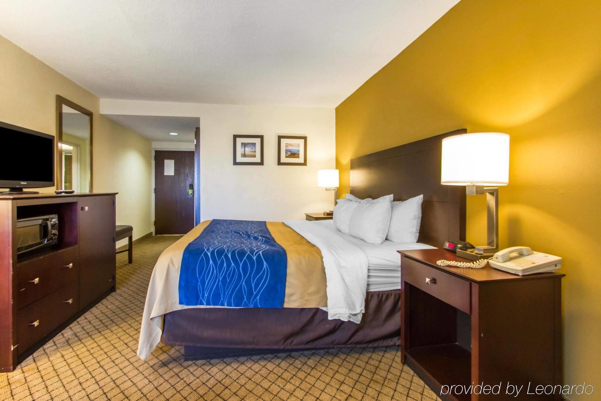 Quality Inn Clarksville - Exit 11 Bagian luar foto