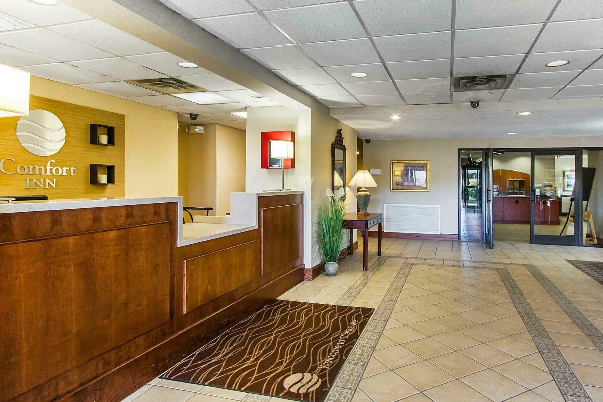 Quality Inn Clarksville - Exit 11 Bagian luar foto