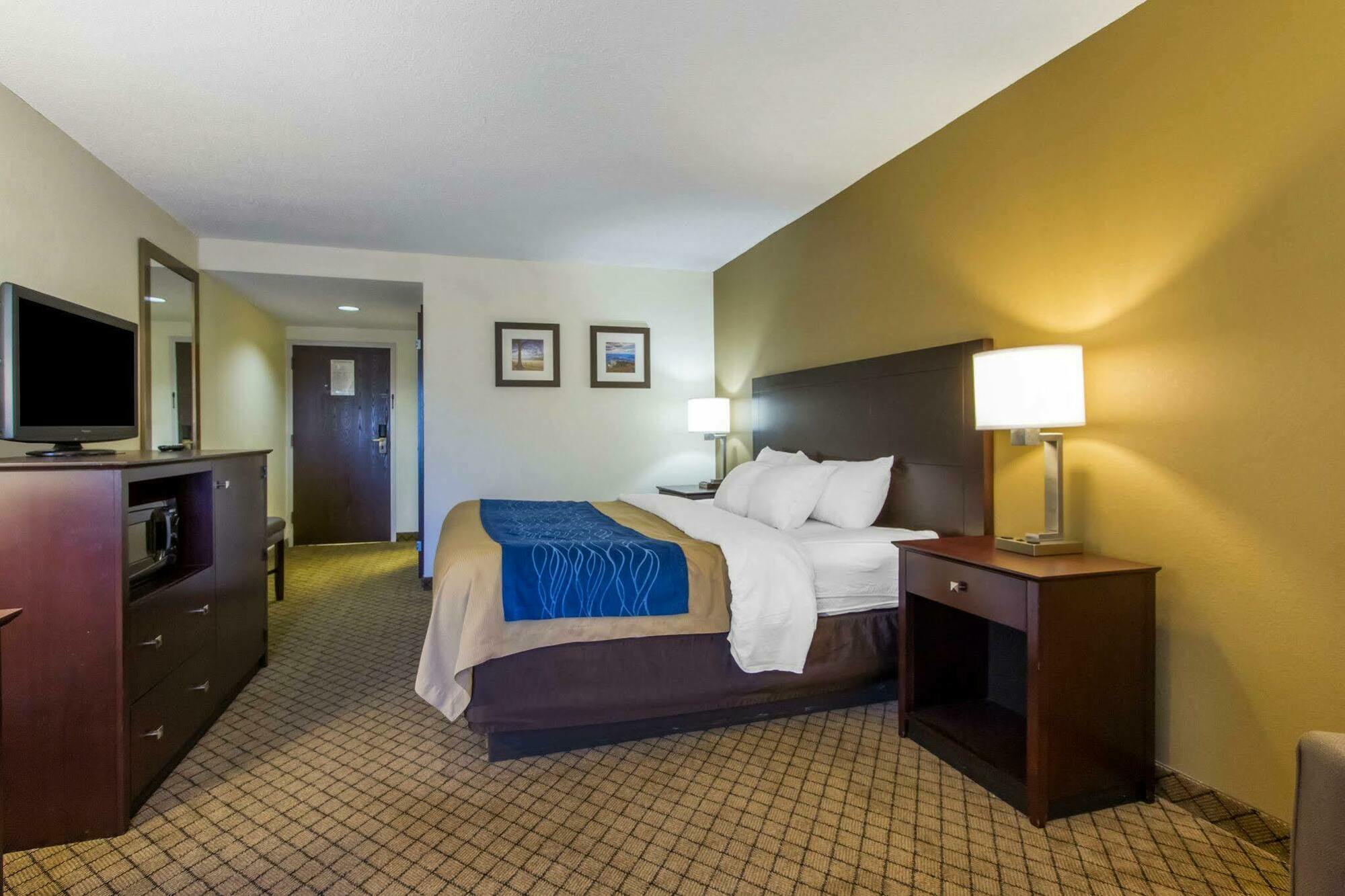 Quality Inn Clarksville - Exit 11 Bagian luar foto